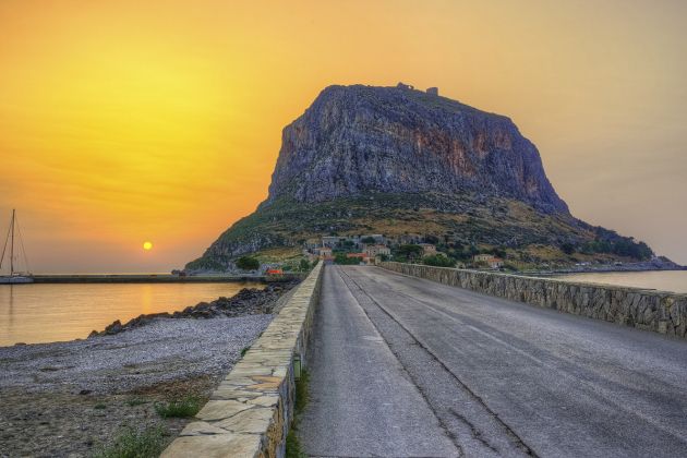 nasl UV monemvasia pf.jpg