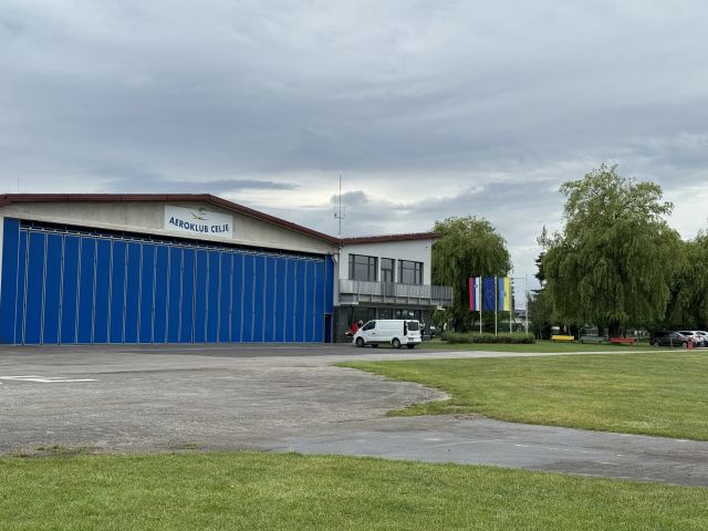 770e806ae174d0ddc4e36d3ff2f36988.jpeg