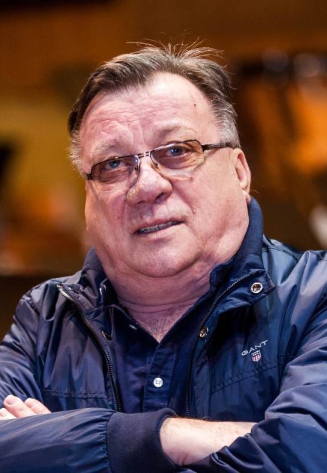 Legendarni pevec halid Bešlić