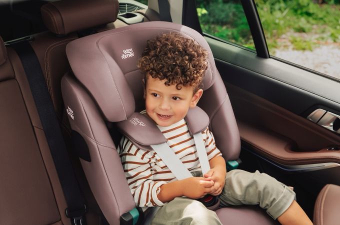 ADVANSAFIX_PRO_DustyRose_Headrest_2024_300dpi Large