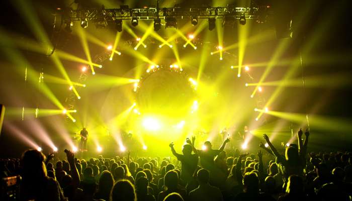 brit-floyd_crowd_2011