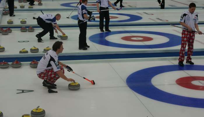 curling