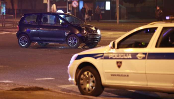 twingo, policijski, nesreča, maribor1