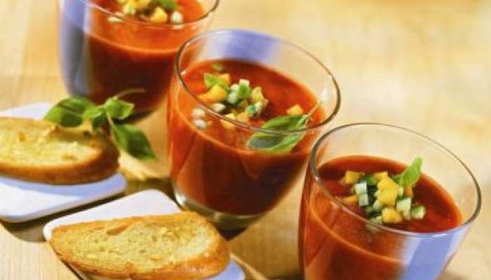 Hladna paradižnikova juha (gaspačo)