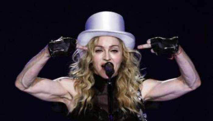 Madonna uradno odpovedana