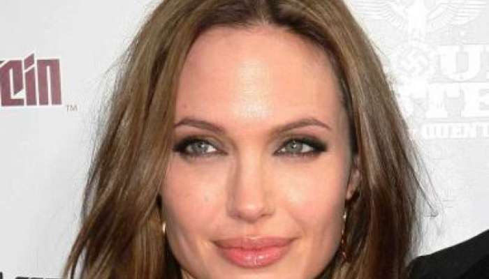 Angelina Jolie posvaja, omedleva in sabotira