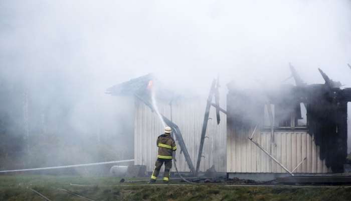 azilni center begunci švedska požig