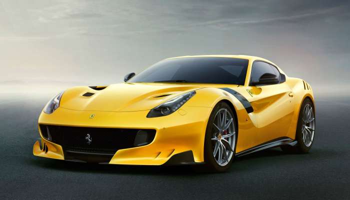 ferrari-unveils-2016-f12tdf-01-new