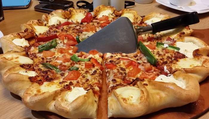 pizza hut pica (2)