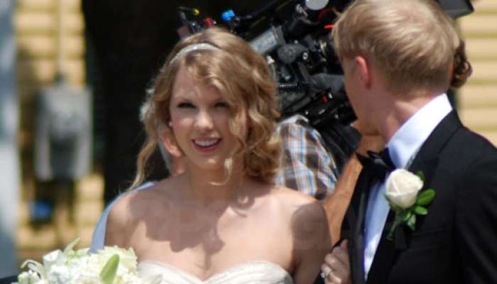 Pictures-Taylor-Swift-Filming-Video-Wedding-Dress