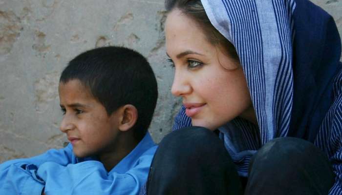 Angelina-Jolie-and-UNHCR