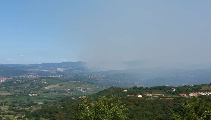 požar nad Črnim Kalom