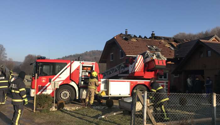 Korena, požar, Gasilska brigada Maribor, družina Valentan