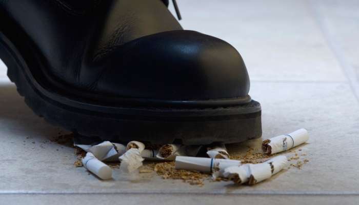 cigareti, kajenje, noga, ugašanje