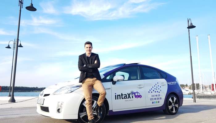 intaxi_naslovna