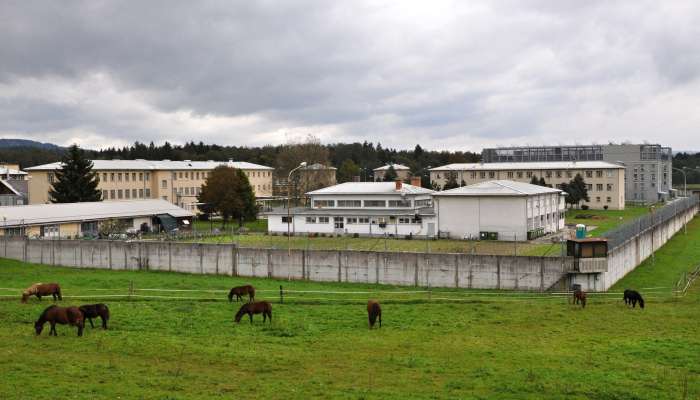 zapor na dobu