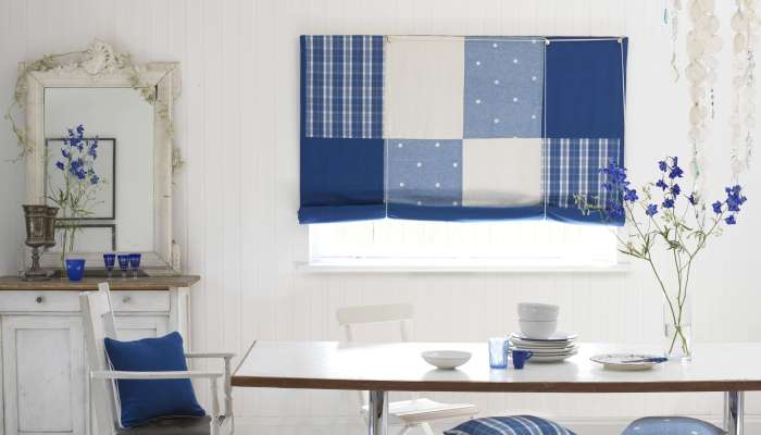 jedilnica J-LEPA-Bright Blue And White Patchwork Swedish Blind 