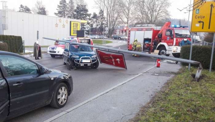 prometna nesreca, drog za razsvetljavo, domzale