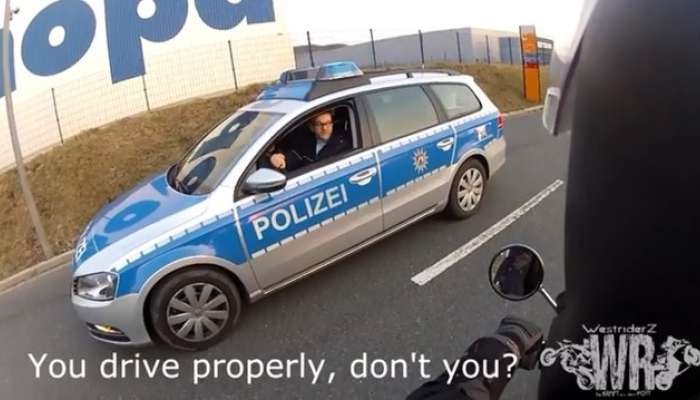Prijazni policisti