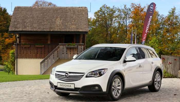 Opel predstavil novo insignio