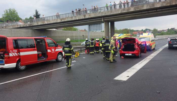 prometna nesreča, grosuplje, bmw, avtocesta