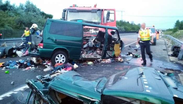 prometna nesreča, madžarska, minibus