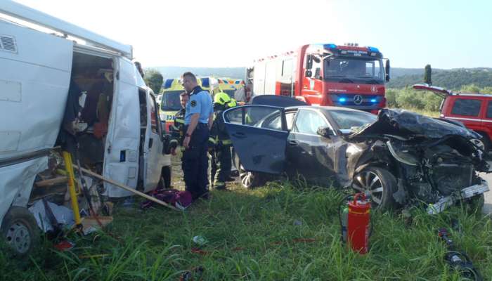 belveder, prometna nesreča, avtodom, trčenje