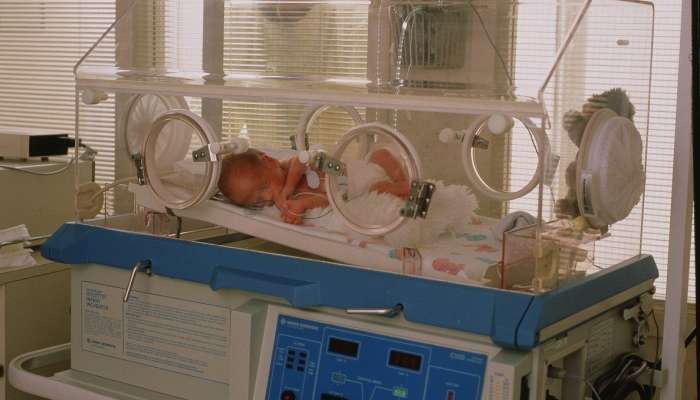 novorojenček, inkubator