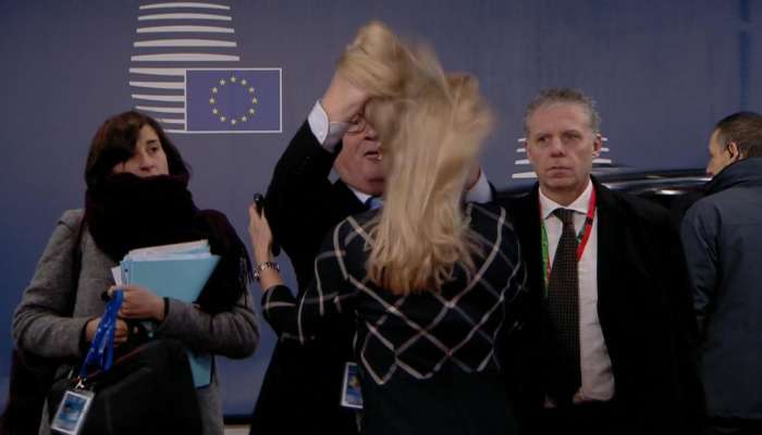 FOTO1 Juncker lasje