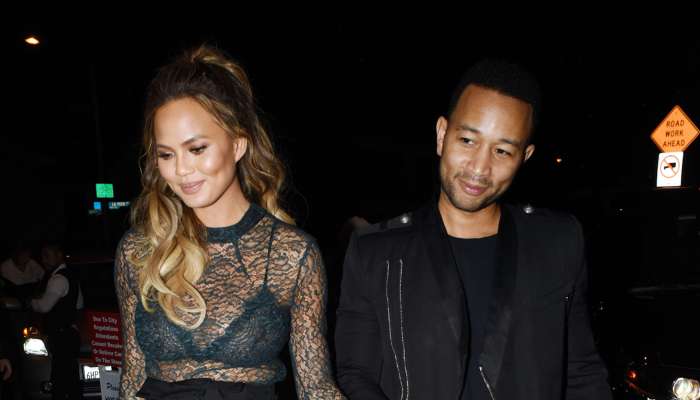 CHRISSY TEIGEN in JOHN LEGEND