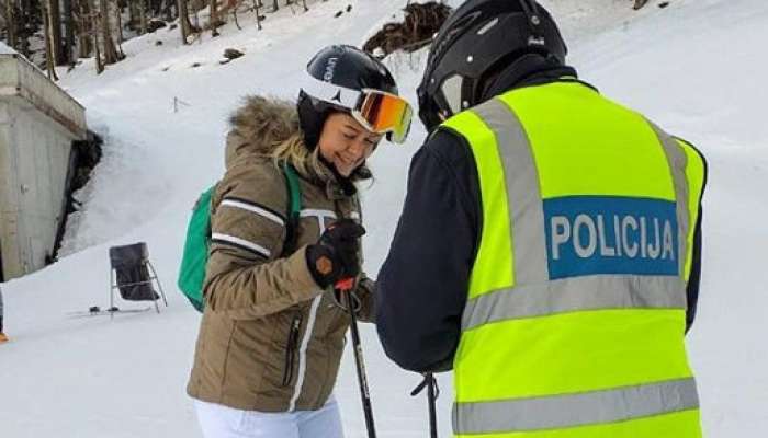 Renata Končić Minea in policist