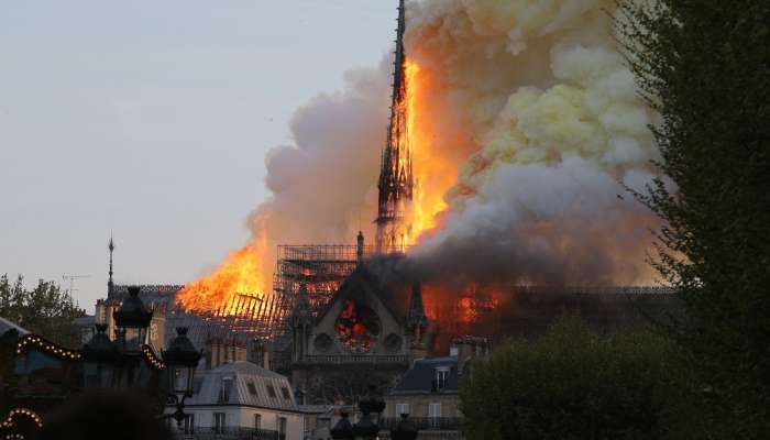 notre dame pozar ogenj pf