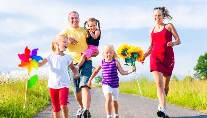 dreamstime-family-threekids