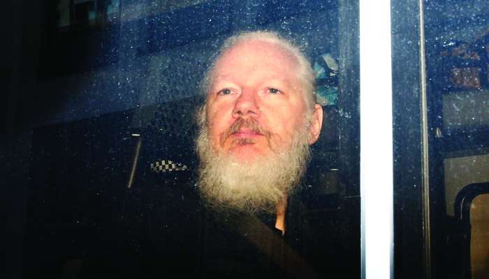 assange2-reuters