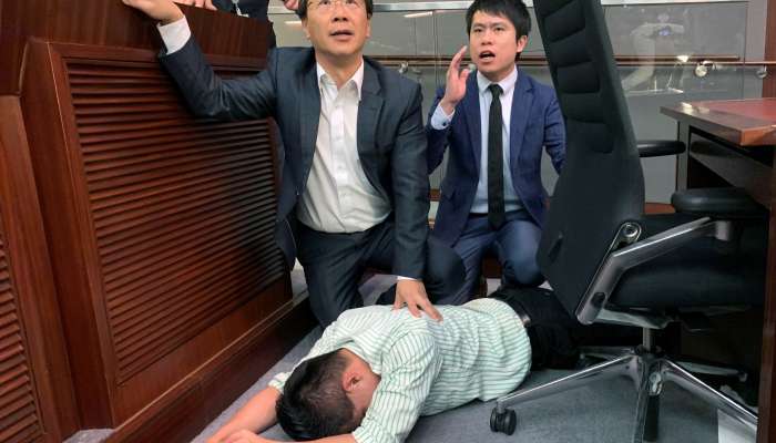 pretep v parlamentu, hongkong