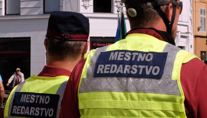 mestno redarstvo, redarka