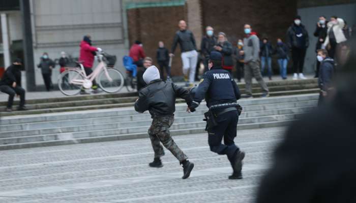 protest ljubljana policija aretacija pl