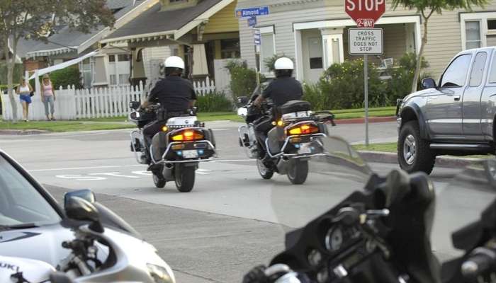 ameriška policija na motorju