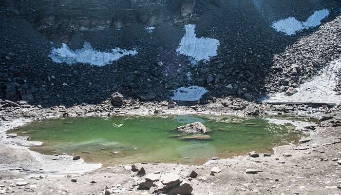 Wikipedia Jezero Roopkund