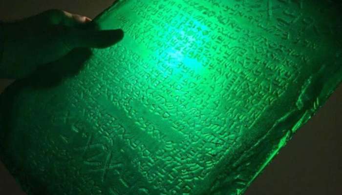 Emerald tablet ancient origins