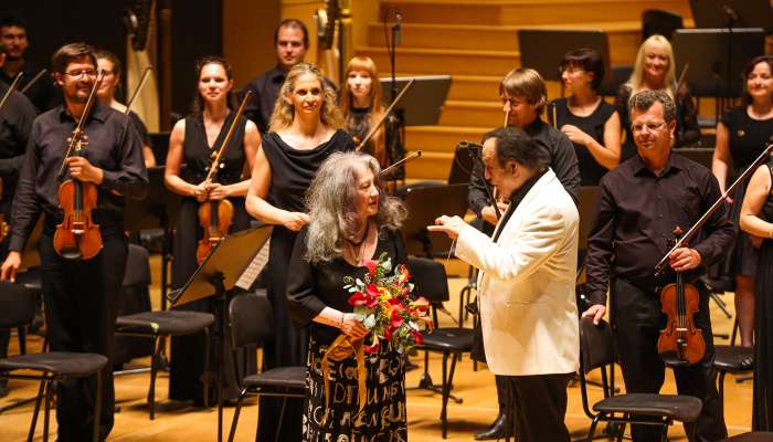 Martha Argerich in Charles Dutoit 6