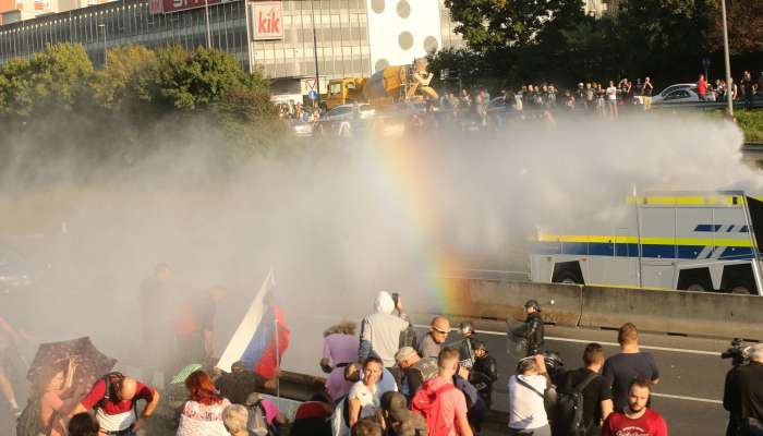 protest policija vodni top solzivec lj 29.09.2021 pl