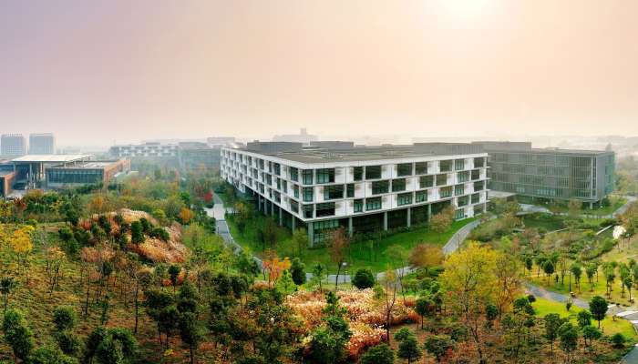 raziskovalni center Huawei v Nankingu[6]