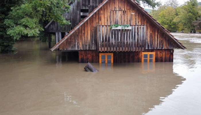 Damelj, poplave, kolpa