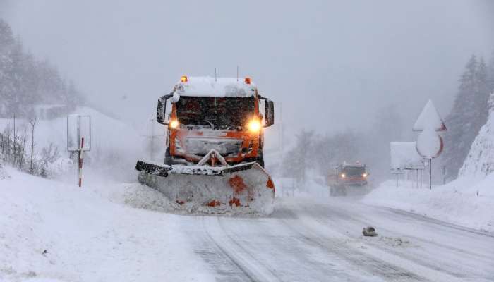 hrvaška-sneg, burja, prometni-kaos