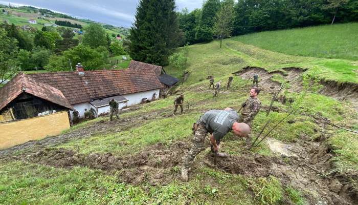 poplave plazovi1 selnica in zgornja velka sentilj slovenska vojska