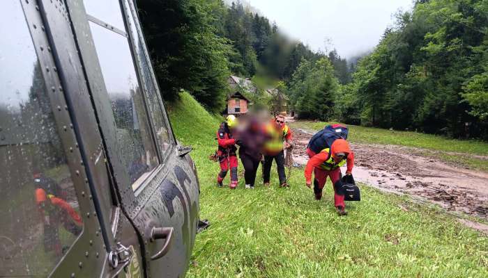 slovenska-vojska, helikopter, pomoč