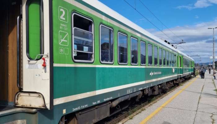 vlak, zelen vlak, slovenske železnice