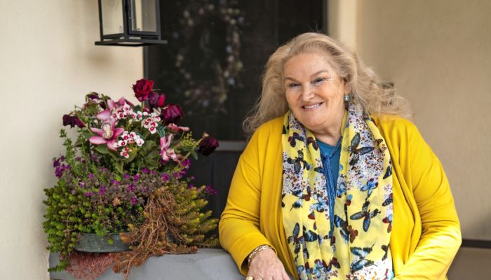 Elda Viler prihaja iz vasi Koštabona, nedaleč stran od Kopra