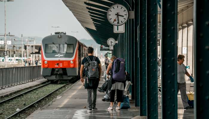 železniška postaja, ljubljana, peron, vlak